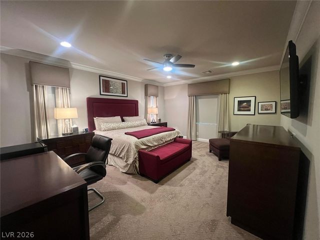 358 Calabria Ridge Street, Las Vegas, NV 89138