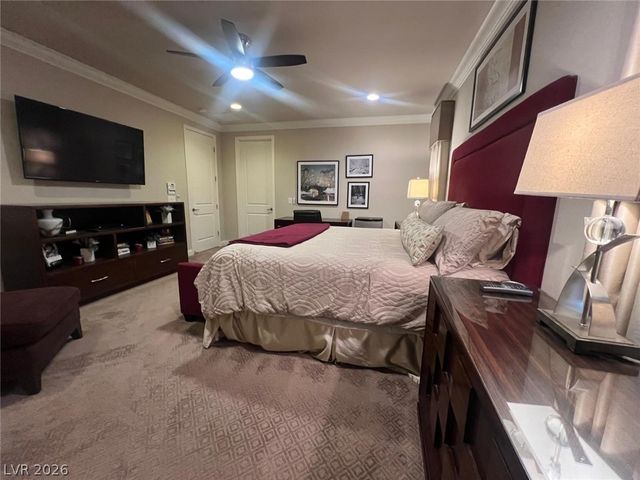 358 Calabria Ridge Street, Las Vegas, NV 89138