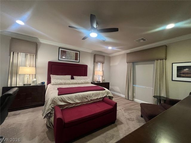 358 Calabria Ridge Street, Las Vegas, NV 89138