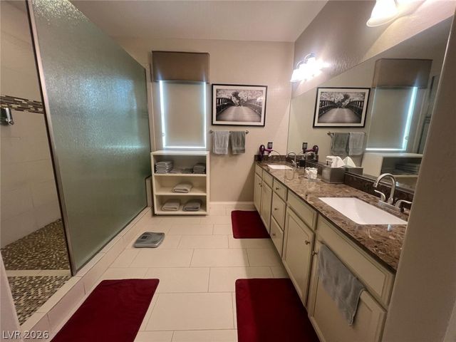 358 Calabria Ridge Street, Las Vegas, NV 89138