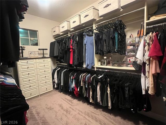 358 Calabria Ridge Street, Las Vegas, NV 89138