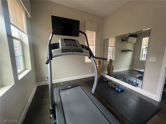 358 Calabria Ridge Street, Las Vegas, NV 89138