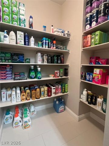 358 Calabria Ridge Street, Las Vegas, NV 89138