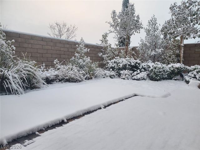 358 Calabria Ridge Street, Las Vegas, NV 89138