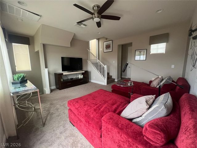 358 Calabria Ridge Street, Las Vegas, NV 89138