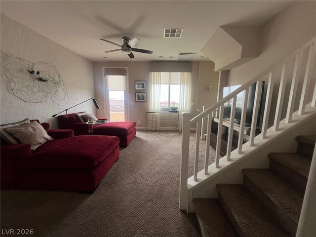 358 Calabria Ridge Street, Las Vegas, NV 89138