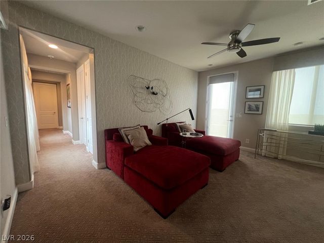 358 Calabria Ridge Street, Las Vegas, NV 89138