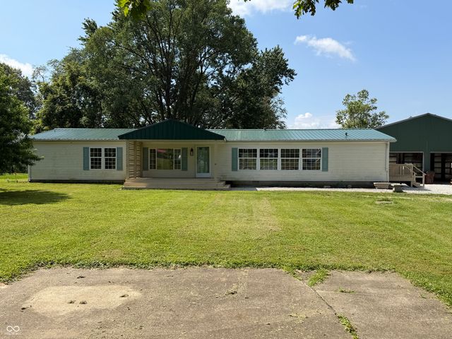 6870 State Road 158 Road, Bedford, IN 47421