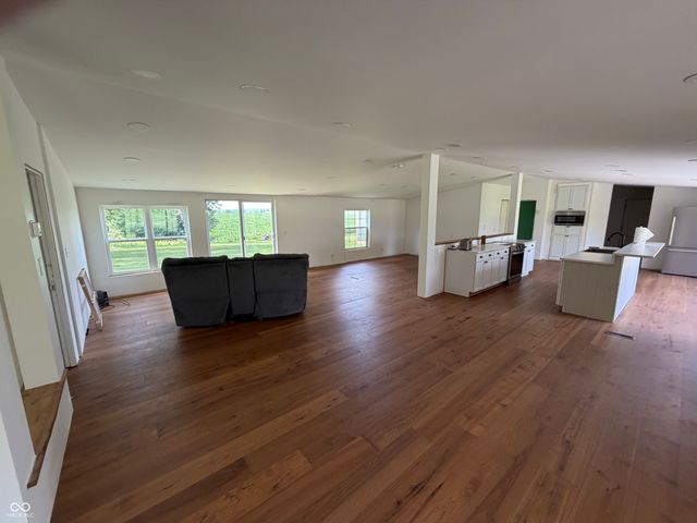 6870 State Road 158 Road, Bedford, IN 47421