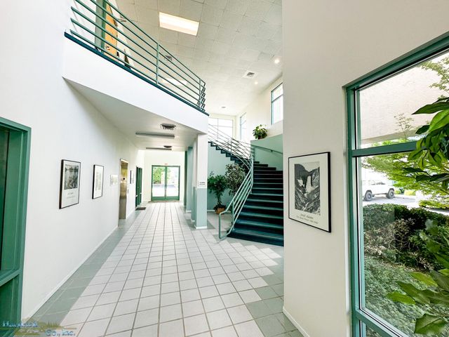 2150 Churn Crk Road, 100, Redding, CA 96002