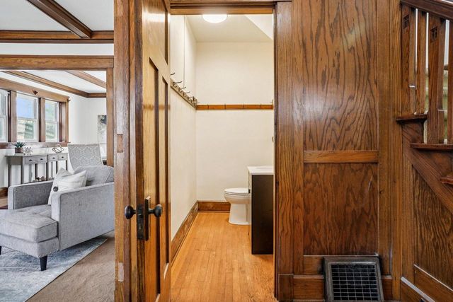 2717 Washington AVENUE, Racine, WI 53405