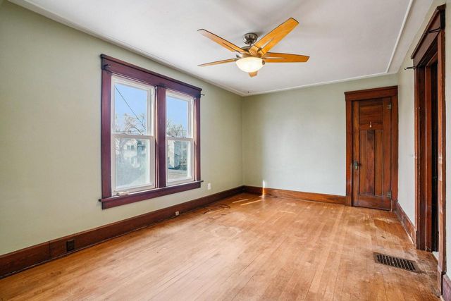 2717 Washington AVENUE, Racine, WI 53405