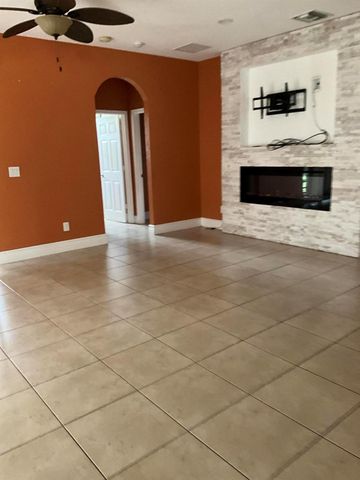 1371 SW Halford Avenue, Port St Lucie, FL 34953