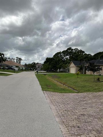 1371 SW Halford Avenue, Port St Lucie, FL 34953