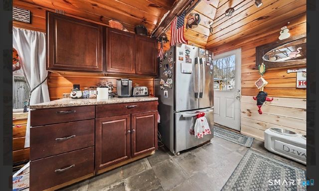 32 Union Street, Plymouth, CT 06786