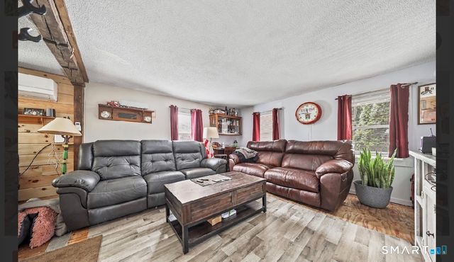 32 Union Street, Plymouth, CT 06786