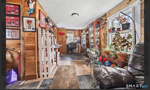 32 Union Street, Plymouth, CT 06786