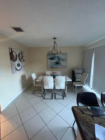 818 Sandtree Drive, Palm Beach Gardens, FL 33403