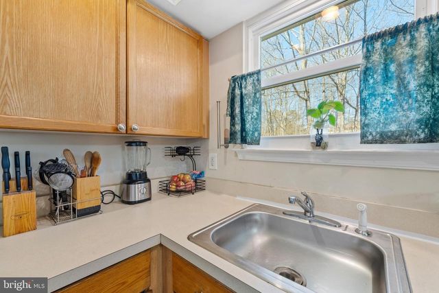 15 ASHLAND AVE, Sicklerville, NJ 08081