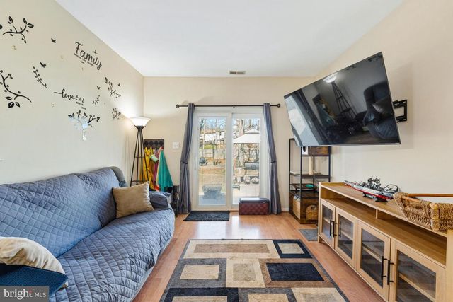 15 ASHLAND AVE, Sicklerville, NJ 08081