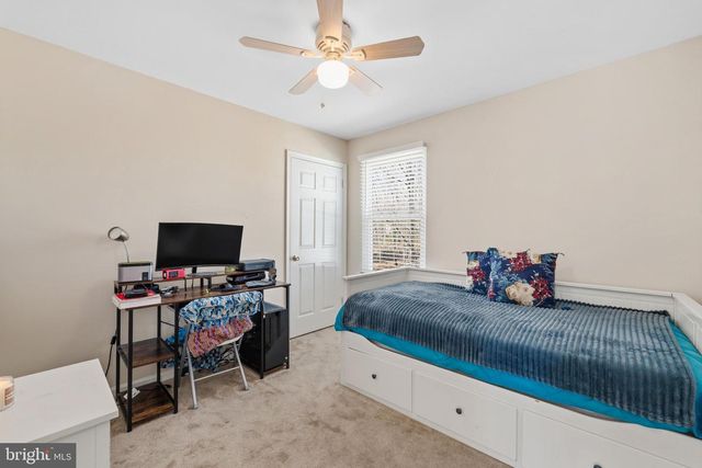 15 ASHLAND AVE, Sicklerville, NJ 08081