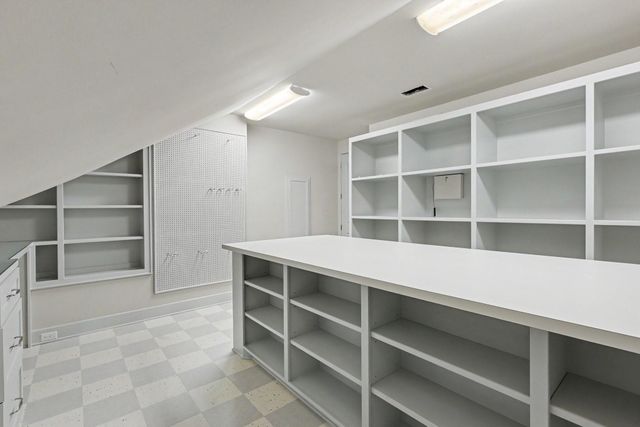 9317 Walterville Road, Houston, TX 77080