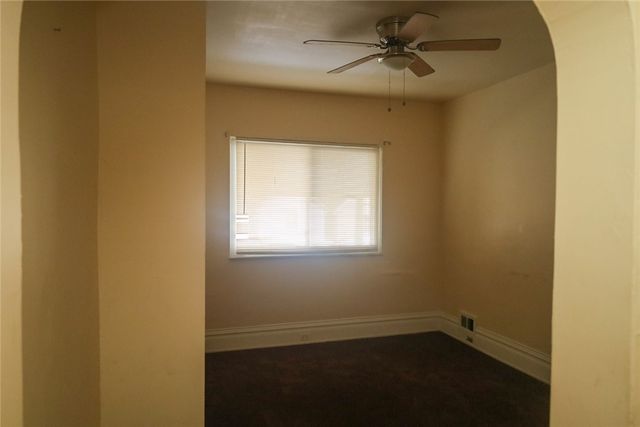 624 Park Ave, Clairton, PA 15025