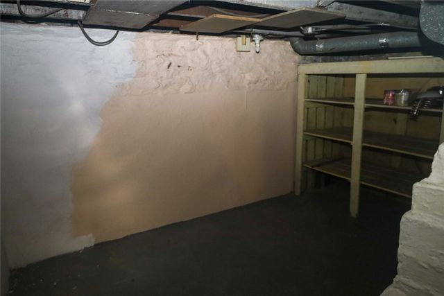 624 Park Ave, Clairton, PA 15025