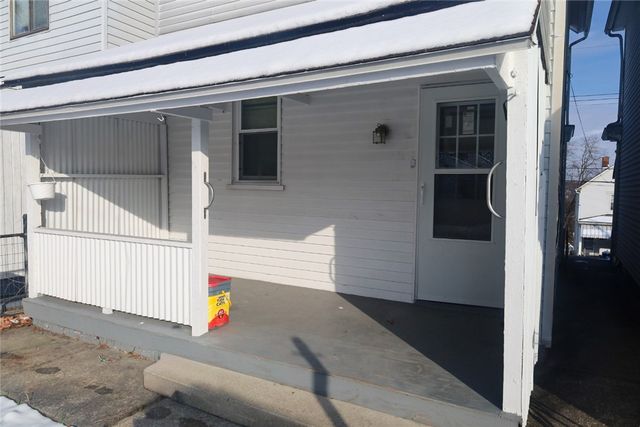 624 Park Ave, Clairton, PA 15025