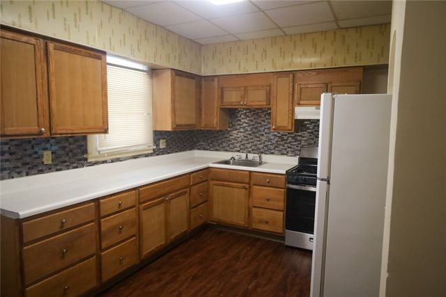 624 Park Ave, Clairton, PA 15025