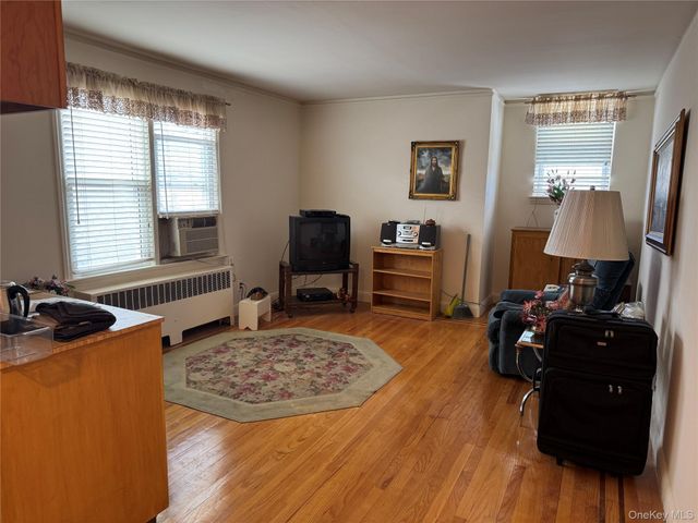 1266 Mace Avenue, Bronx, NY 10469