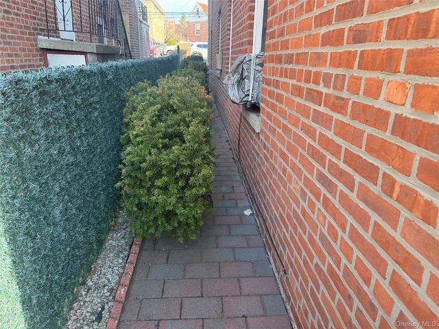 1266 Mace Avenue, Bronx, NY 10469