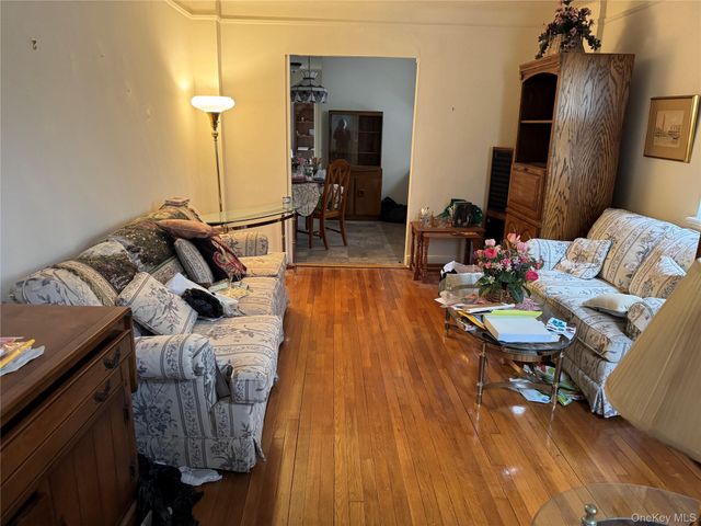 1266 Mace Avenue, Bronx, NY 10469
