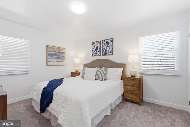 5719 LA VISTA DR, Alexandria, VA 22310