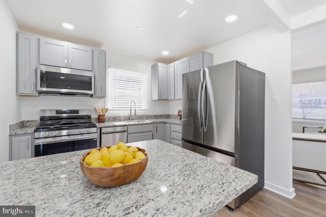 5719 LA VISTA DR, Alexandria, VA 22310