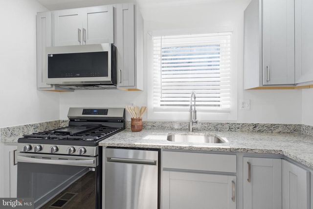 5719 LA VISTA DR, Alexandria, VA 22310