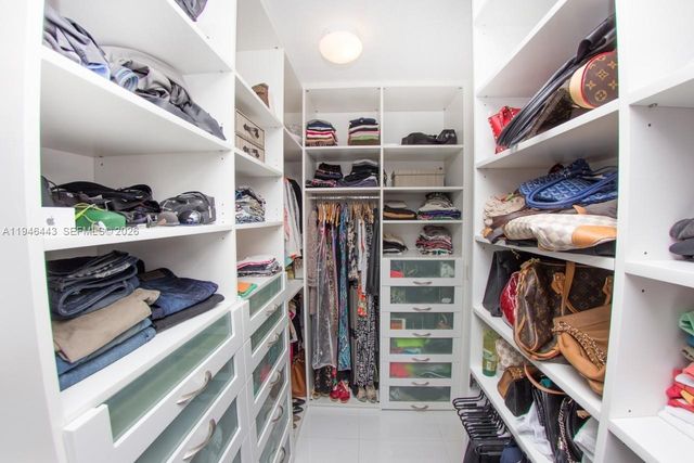 3301 NE 183rd St 902, Aventura, FL 33160