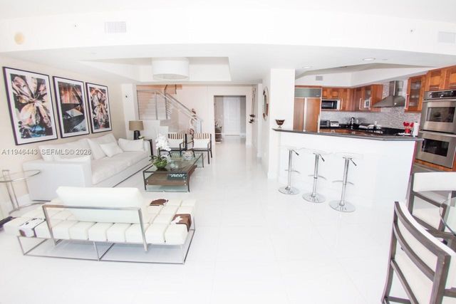 3301 NE 183rd St 902, Aventura, FL 33160