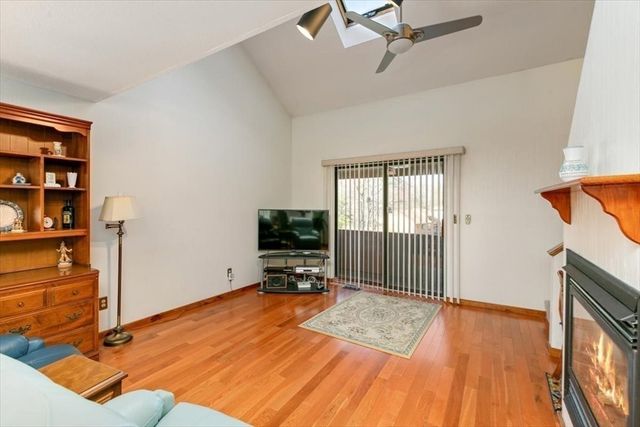 9 Eaton Ct 9, Haverhill, MA 01832