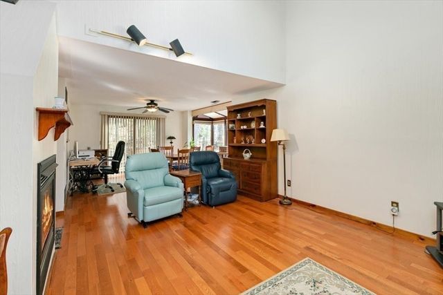 9 Eaton Ct 9, Haverhill, MA 01832