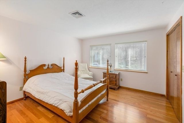 9 Eaton Ct 9, Haverhill, MA 01832