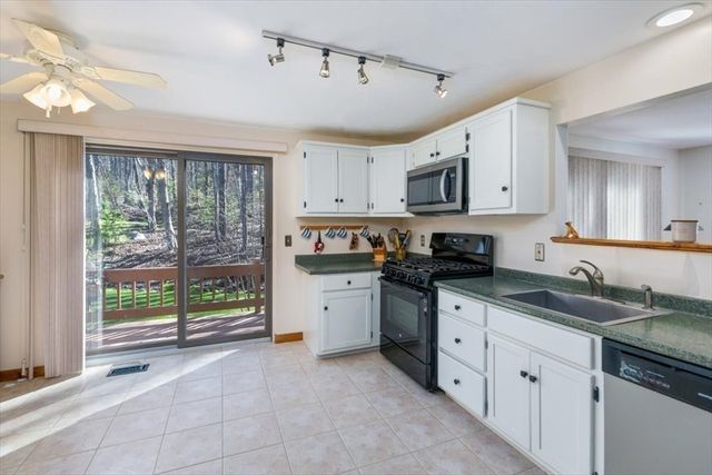 9 Eaton Ct 9, Haverhill, MA 01832
