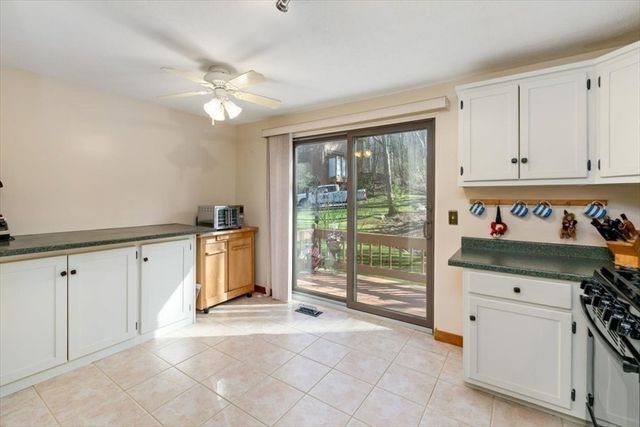 9 Eaton Ct 9, Haverhill, MA 01832