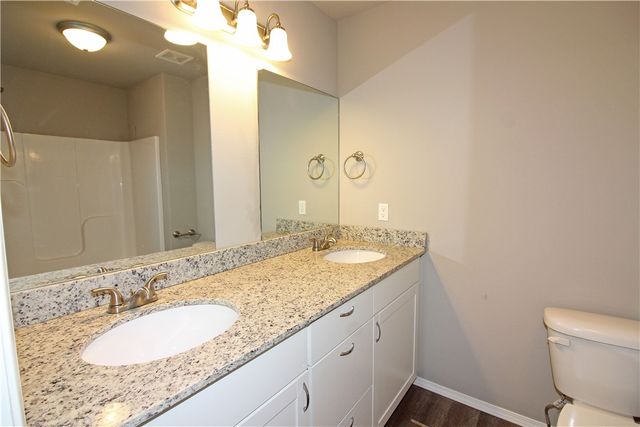 5001 SW Town Vu Road 1, Bentonville, AR 72712
