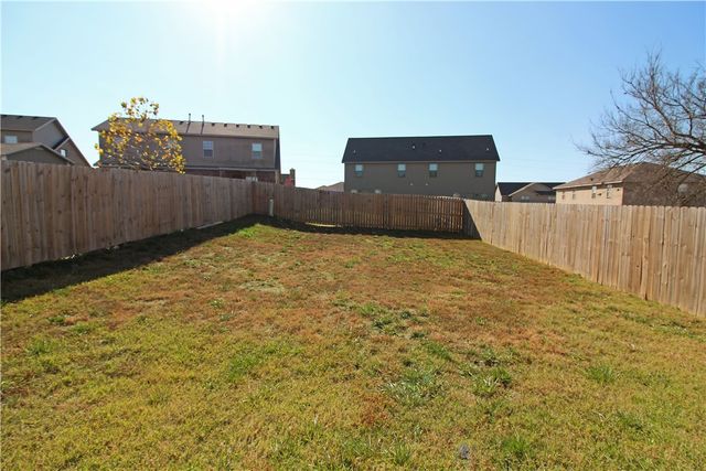 5001 SW Town Vu Road 1, Bentonville, AR 72712