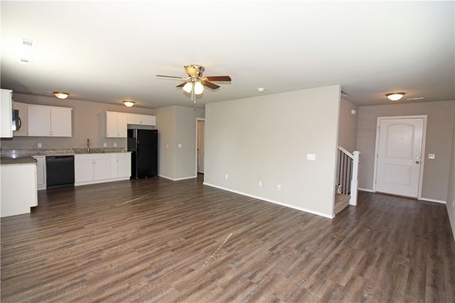 5001 SW Town Vu Road 1, Bentonville, AR 72712