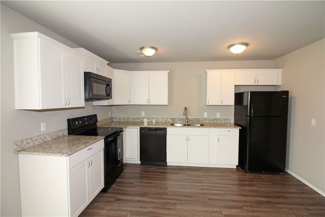 5001 SW Town Vu Road 1, Bentonville, AR 72712