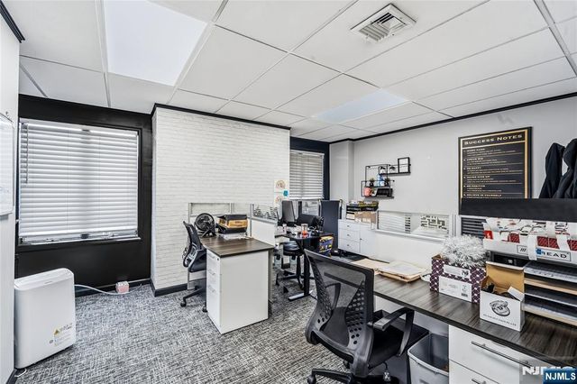 180 Old Tappan Road, Old Tappan, NJ 07675