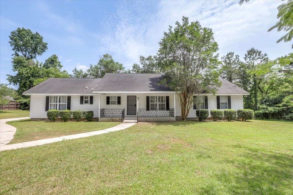4545 Thomasville Road, Tallahassee, FL 32309