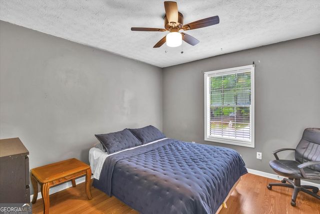 270 Amberwood Drive NW, Lawrenceville, GA 30044